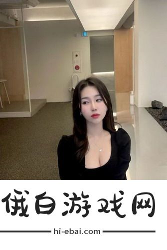 亚洲二区电影菠萝电影，网友热议：这个充满创意与幽默的影片绝对值得一看！