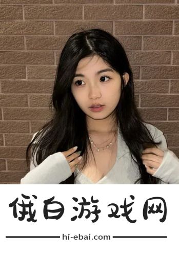 在姨母家的客厅，网友感叹：那些温暖回忆如同阳光洒满心间！