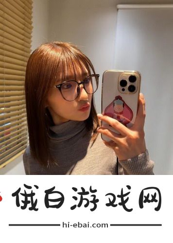 母亲的绣感1，网友：那份温暖如春，蕴藏着无尽的爱与思念！