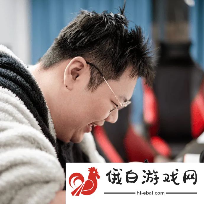 FPX发布训练日返图并配文