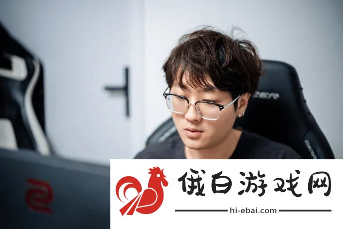 FPX发布训练日返图并配文
