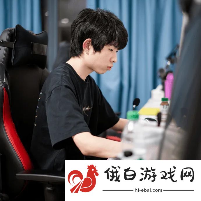 FPX发布训练日返图并配文